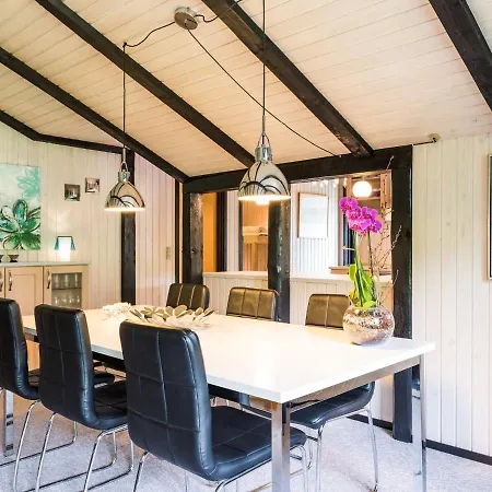 Holiday home Lxxiv
